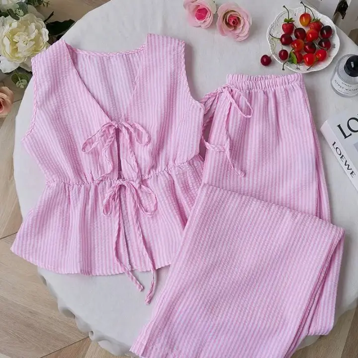 Conjunto de blusa y pantalón's photo #1