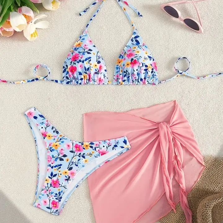 Bikini con estampado floral's photo #1